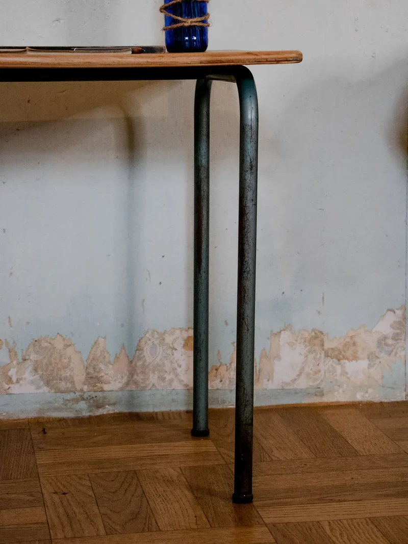 Edouard, le bureau d'écolier en bois et métal N°592