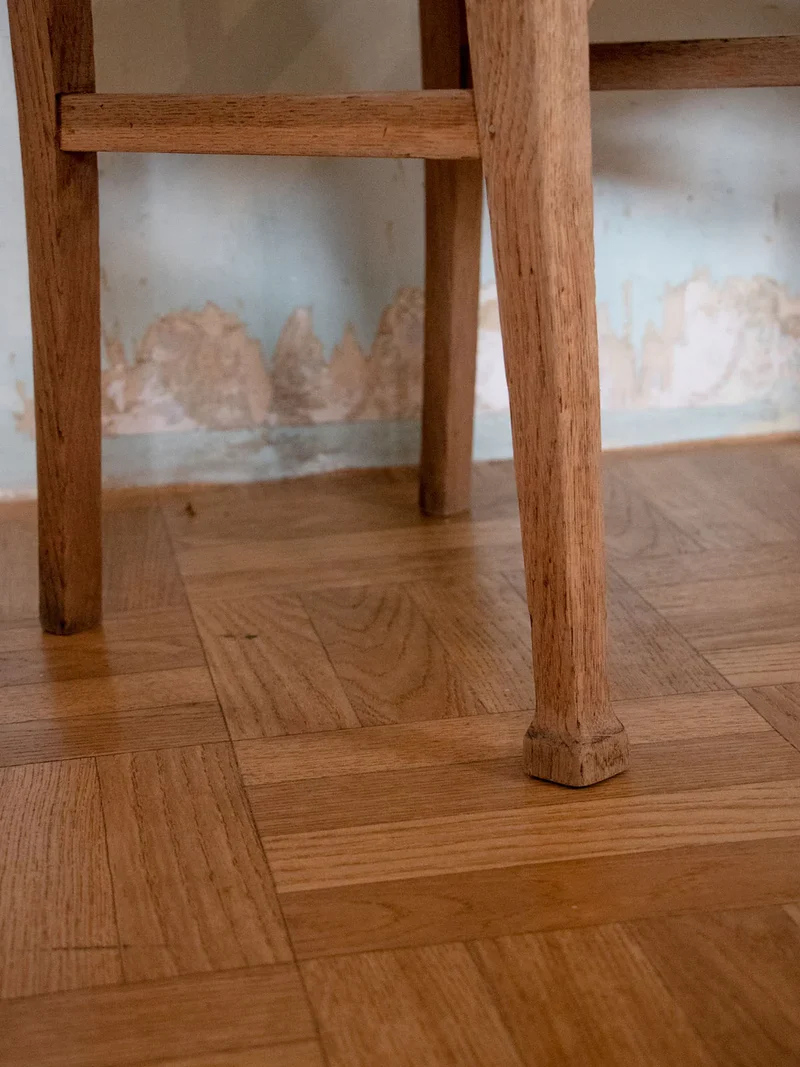 Claude, la chaise en bois art déco N°1054