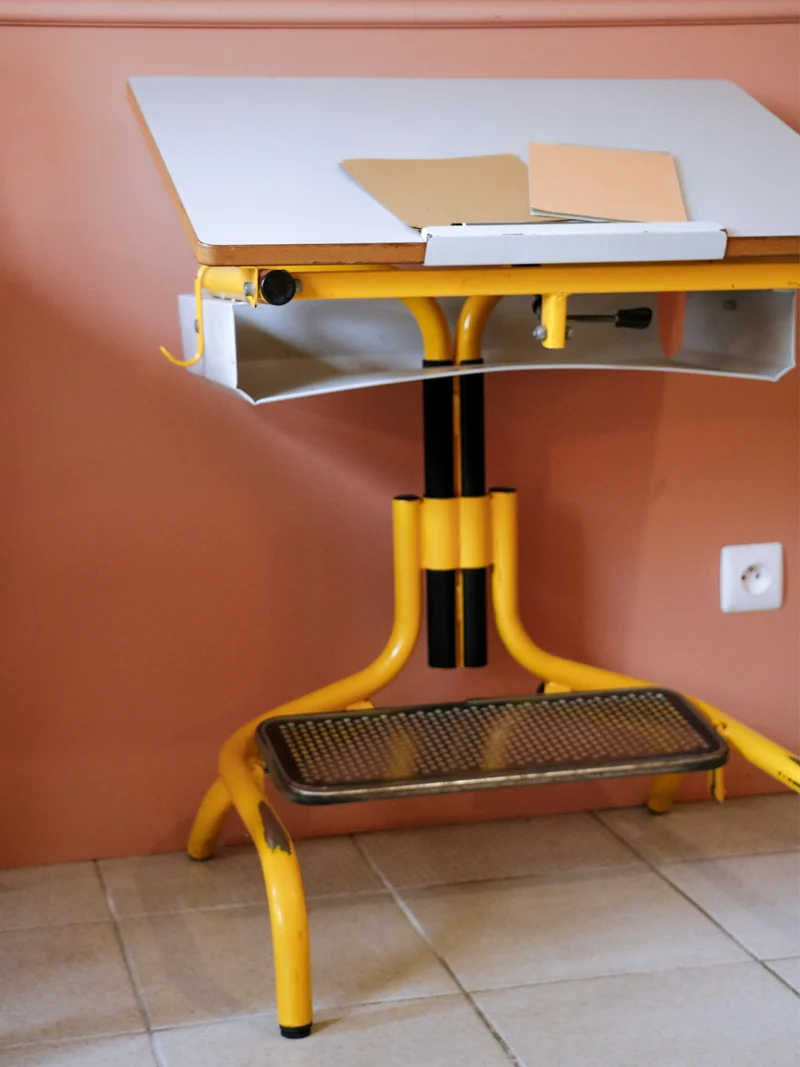 Yvan, le bureau d'écolier en métal et bois N°500
