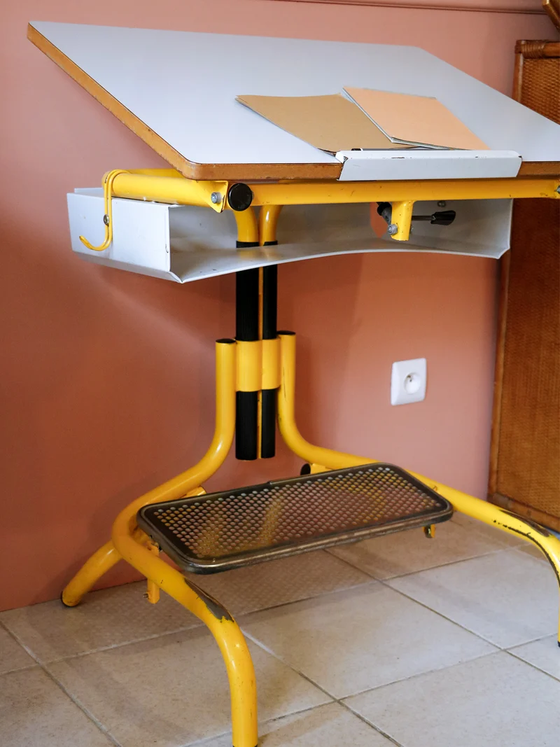 Yvan, le bureau d'écolier en métal et bois N°500