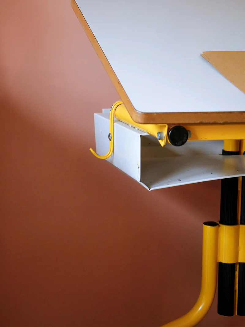 Yvan, le bureau d'écolier en métal et bois N°500