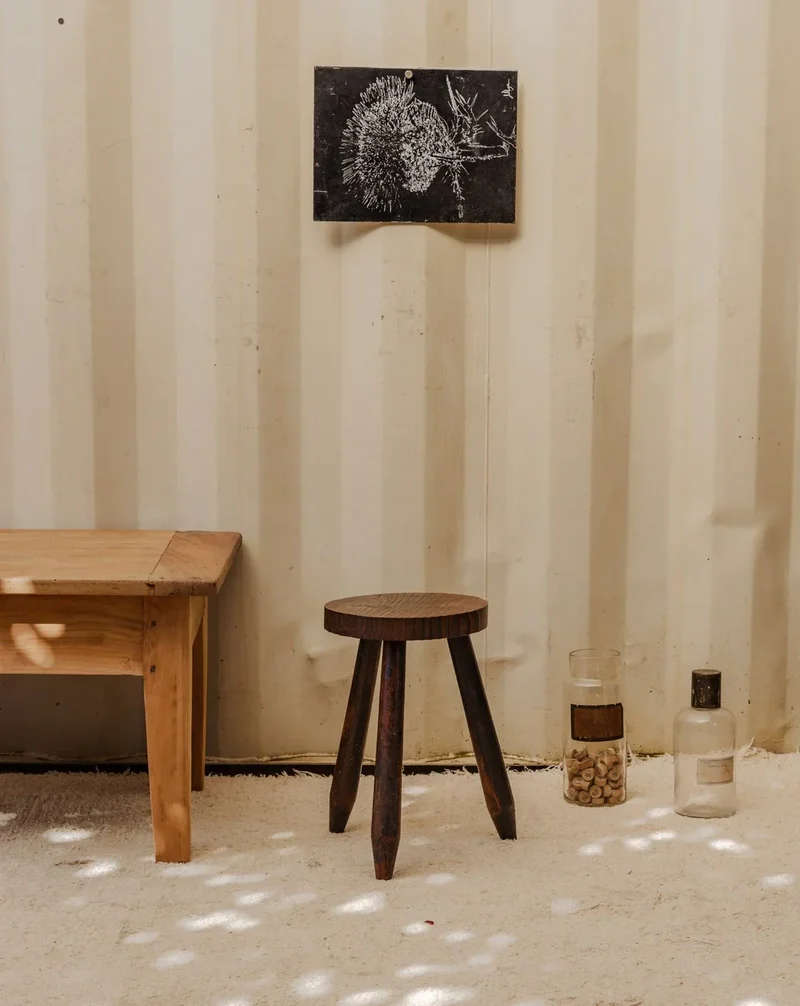 Regis, le tabouret en bois N°908