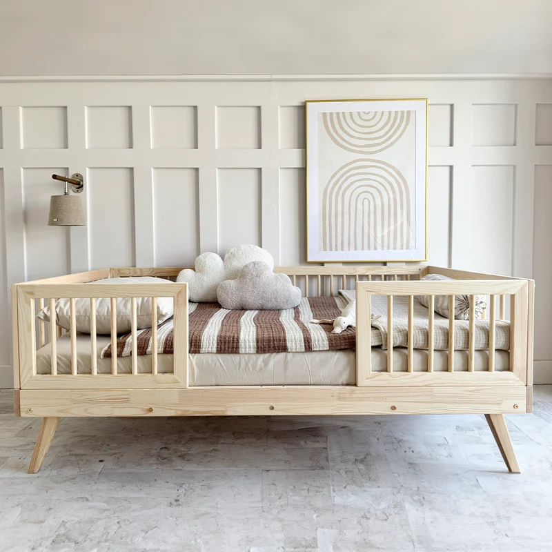 Lit 90x200 barrières hautes et sommier inclus pieds 20 cm Maylis Bois