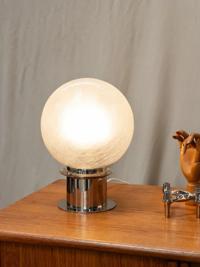 Julia, la lampe à poser chromée N°400