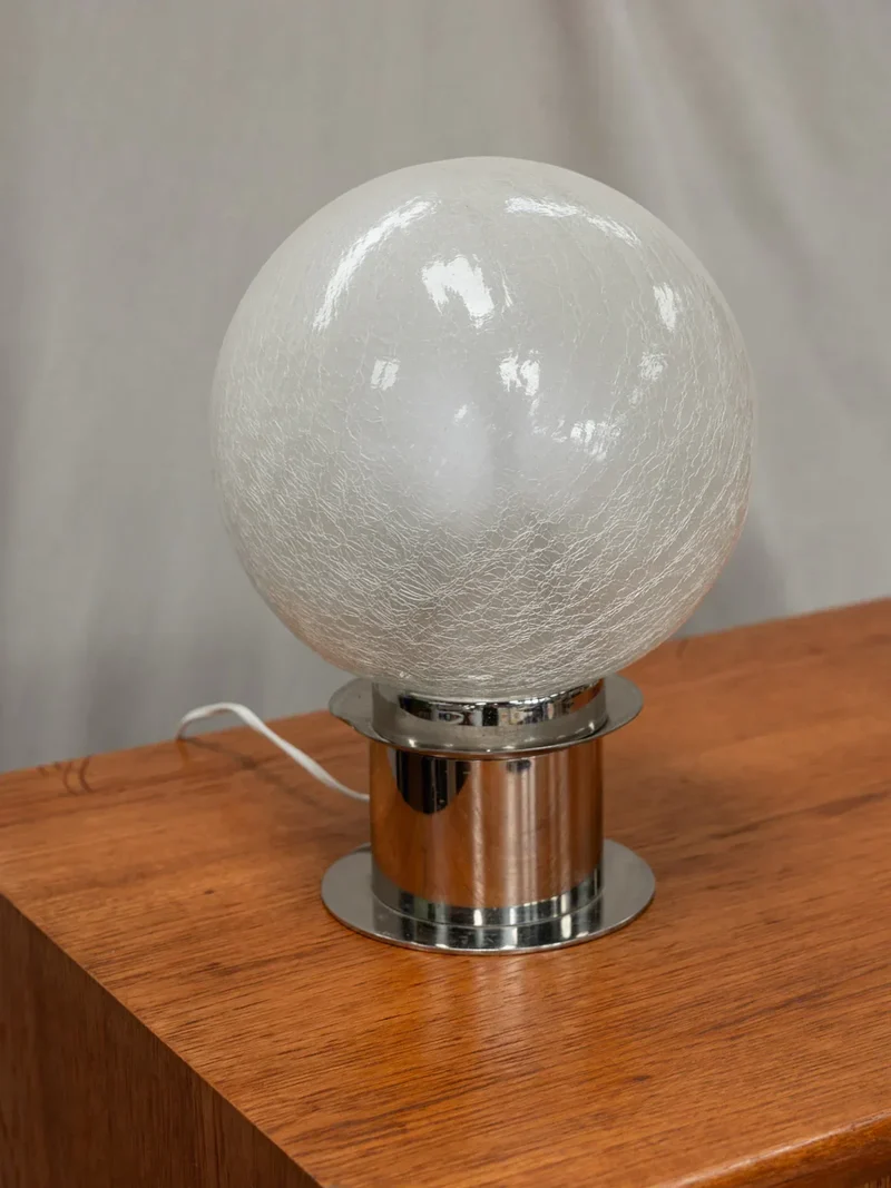 Julia, la lampe à poser chromée N°400