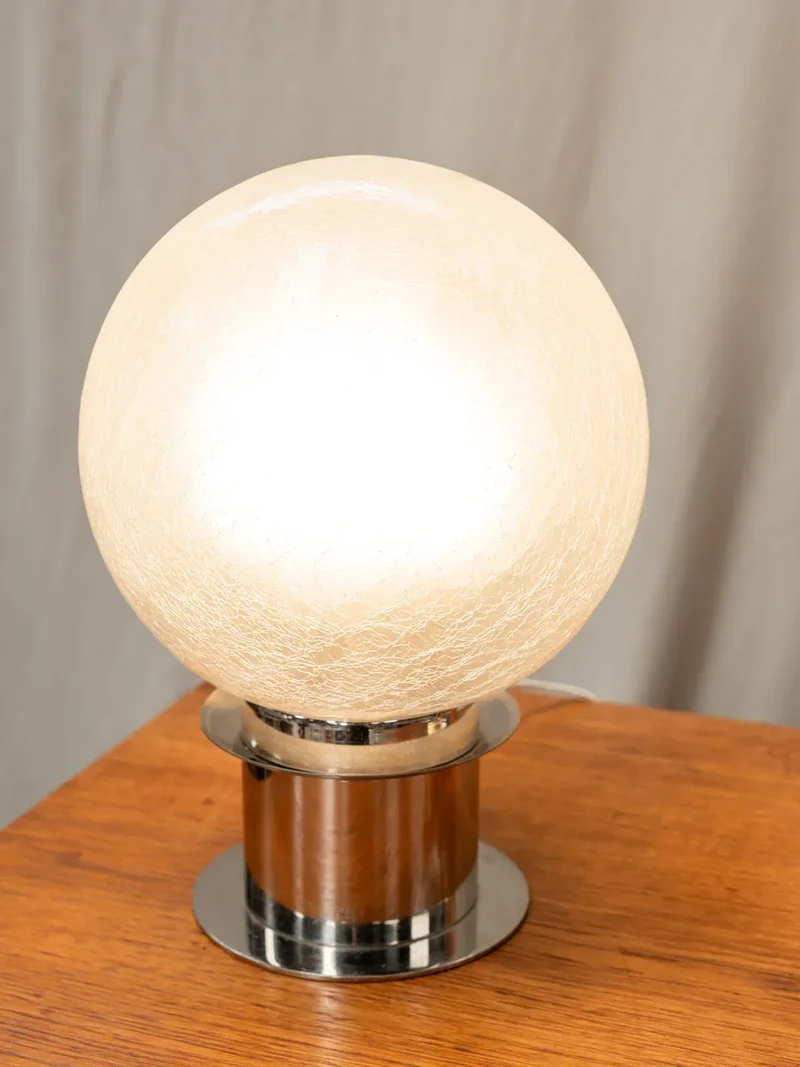 Julia, la lampe à poser chromée N°400