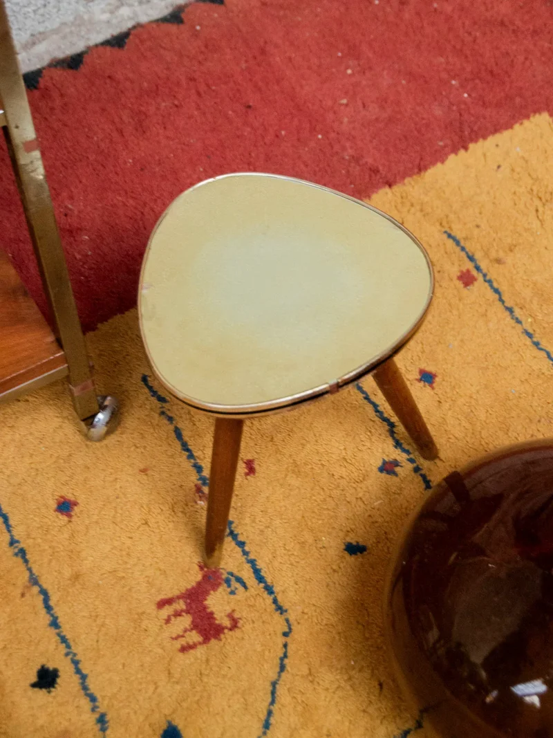 Hanna, la petite table tripode verte N°1255