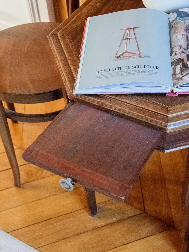 Hanna, la table d'appoint bois sculpté N°1239