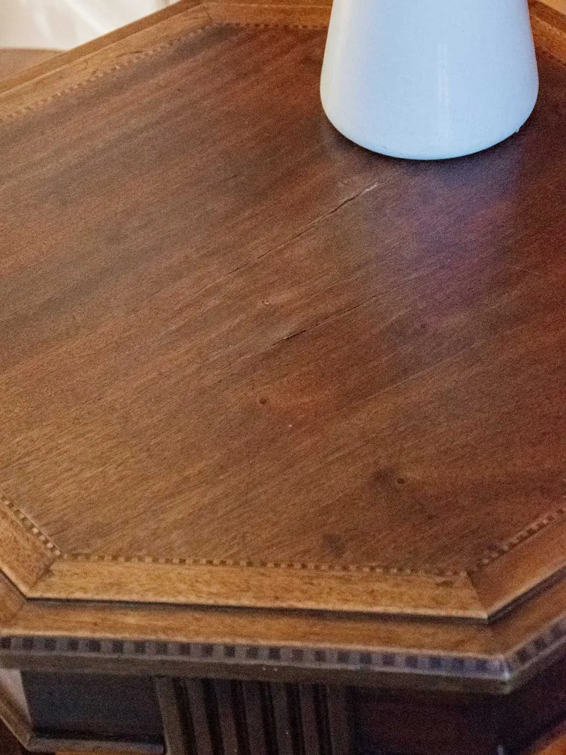 Hanna, la table d'appoint bois sculpté N°1239