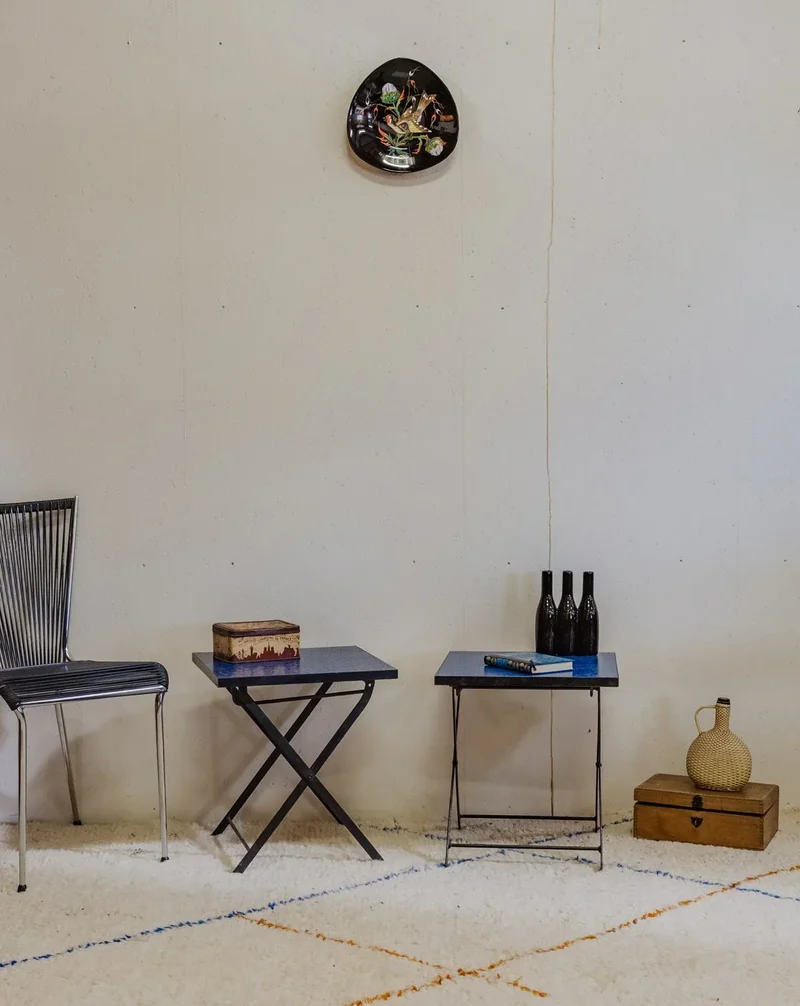 Hanna, la paire de tables d'appoint en métal N°1226