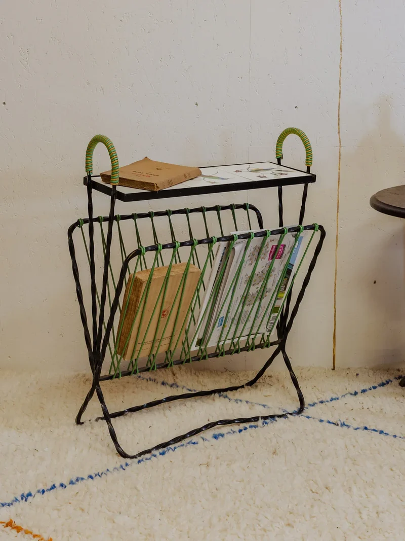 Marius, le porte-revues en fer et scoubidou N°241