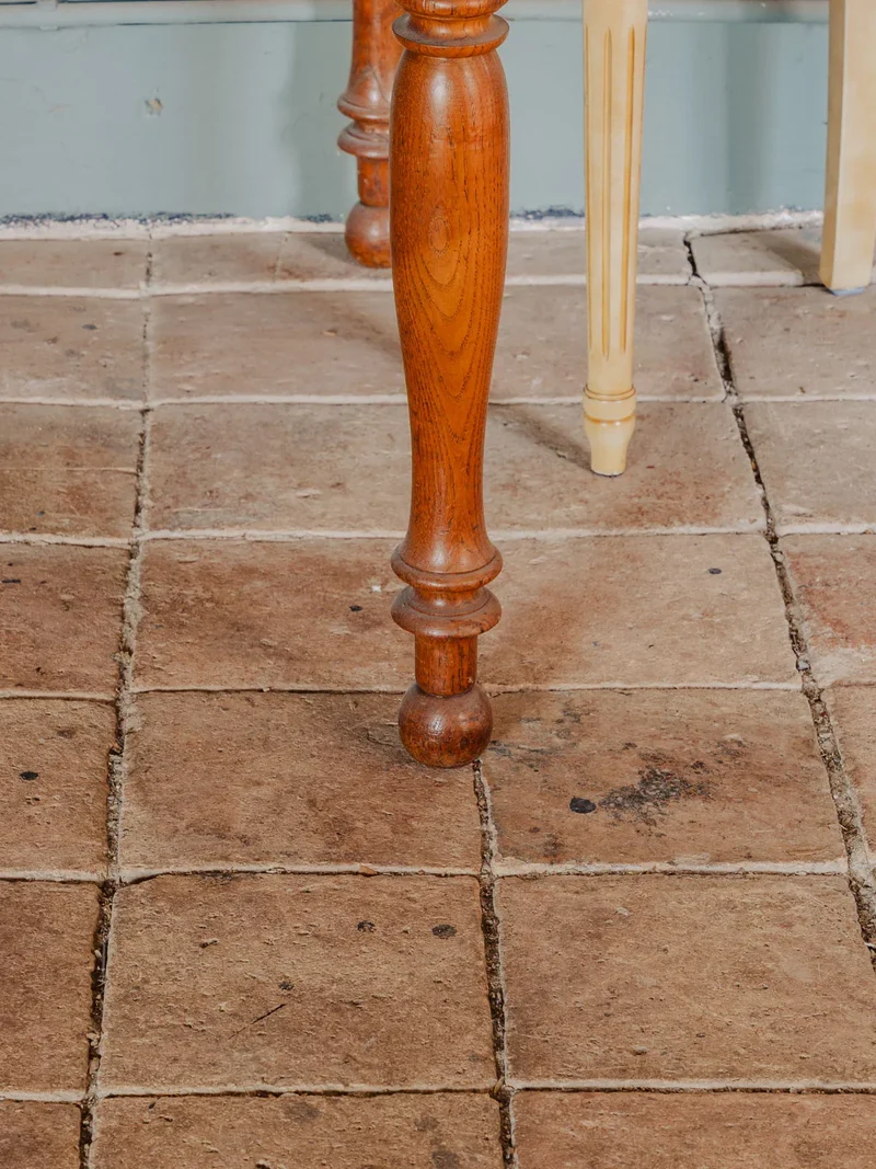 Romy, la grande table à manger en bois N°636