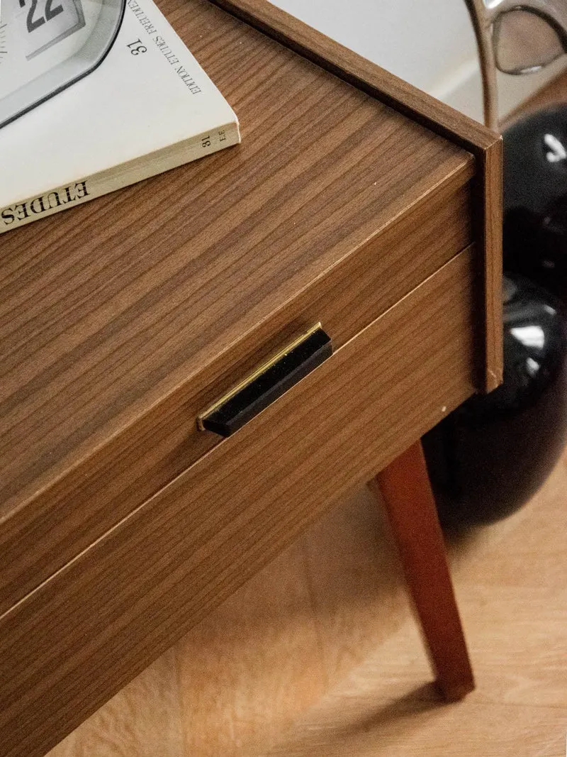 Maïa, la table de chevet scandinave en bois N°685