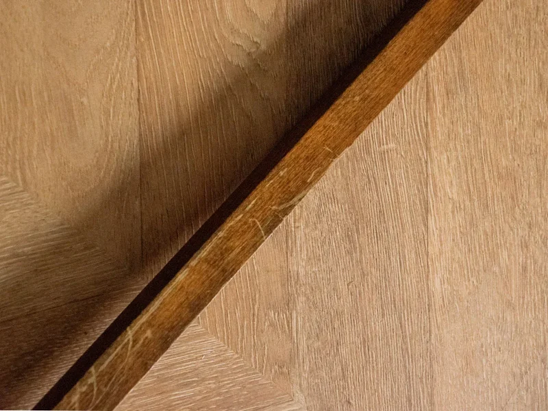 Francine, la table de jeu en bois N°712