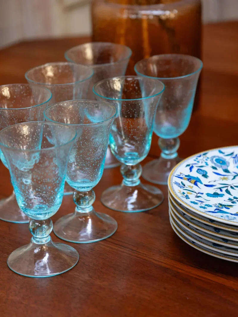Eugène, le lot de 8 verres bleus N°219