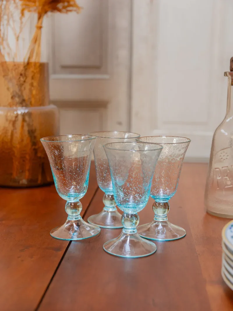 Eugène, le lot de 8 verres bleus N°219