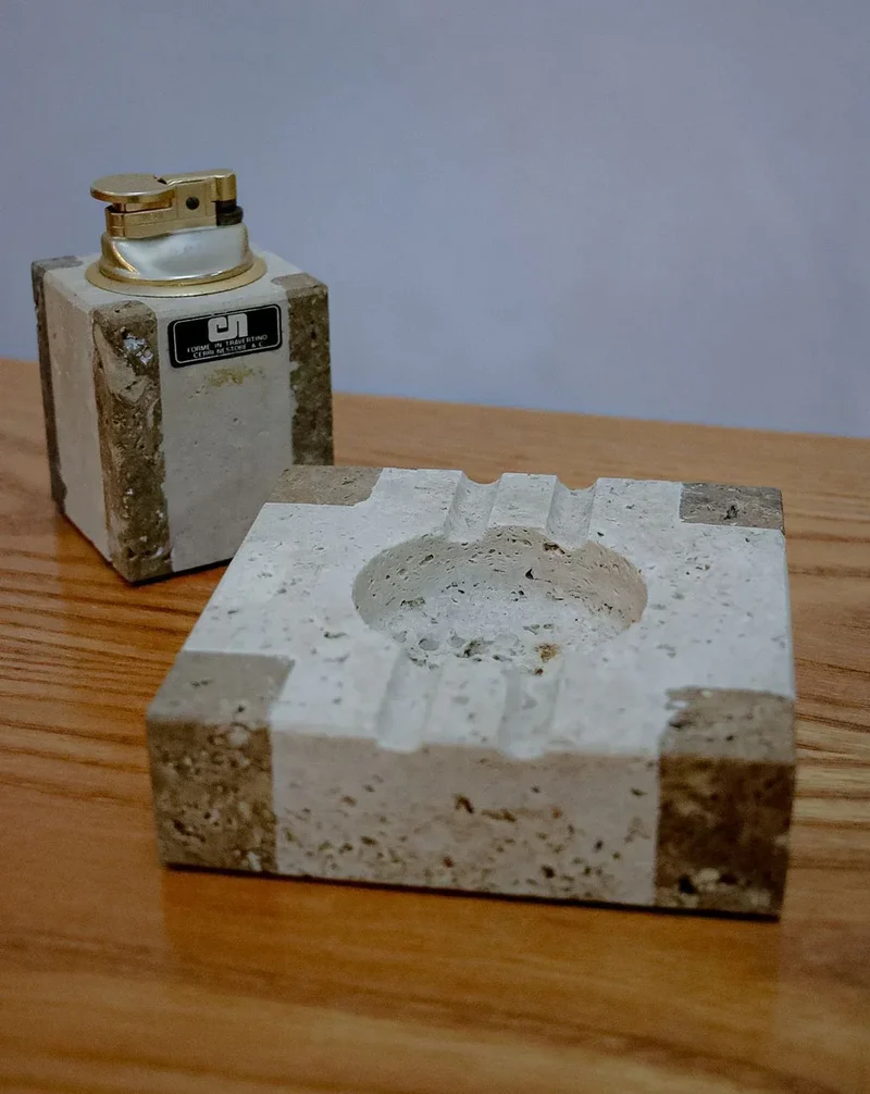 Alexis, l'ensemble cendrier et briquet en travertin N°13