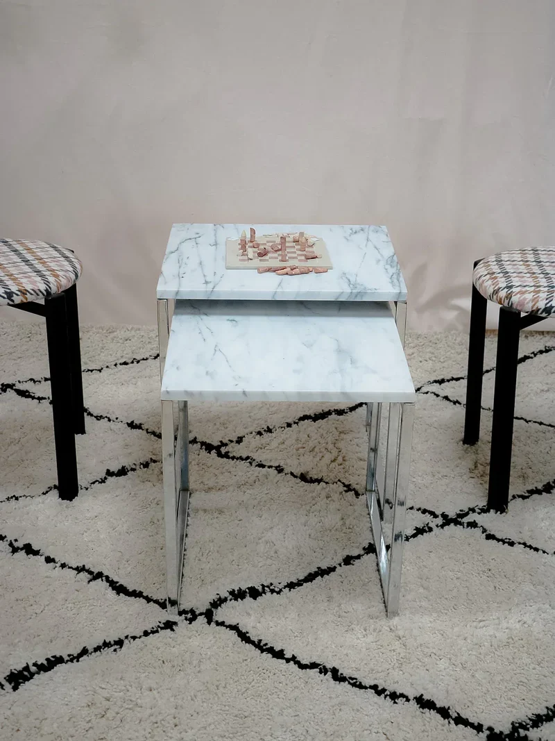 Barbara, la 2 tables gigognes en marbre et métal N°136