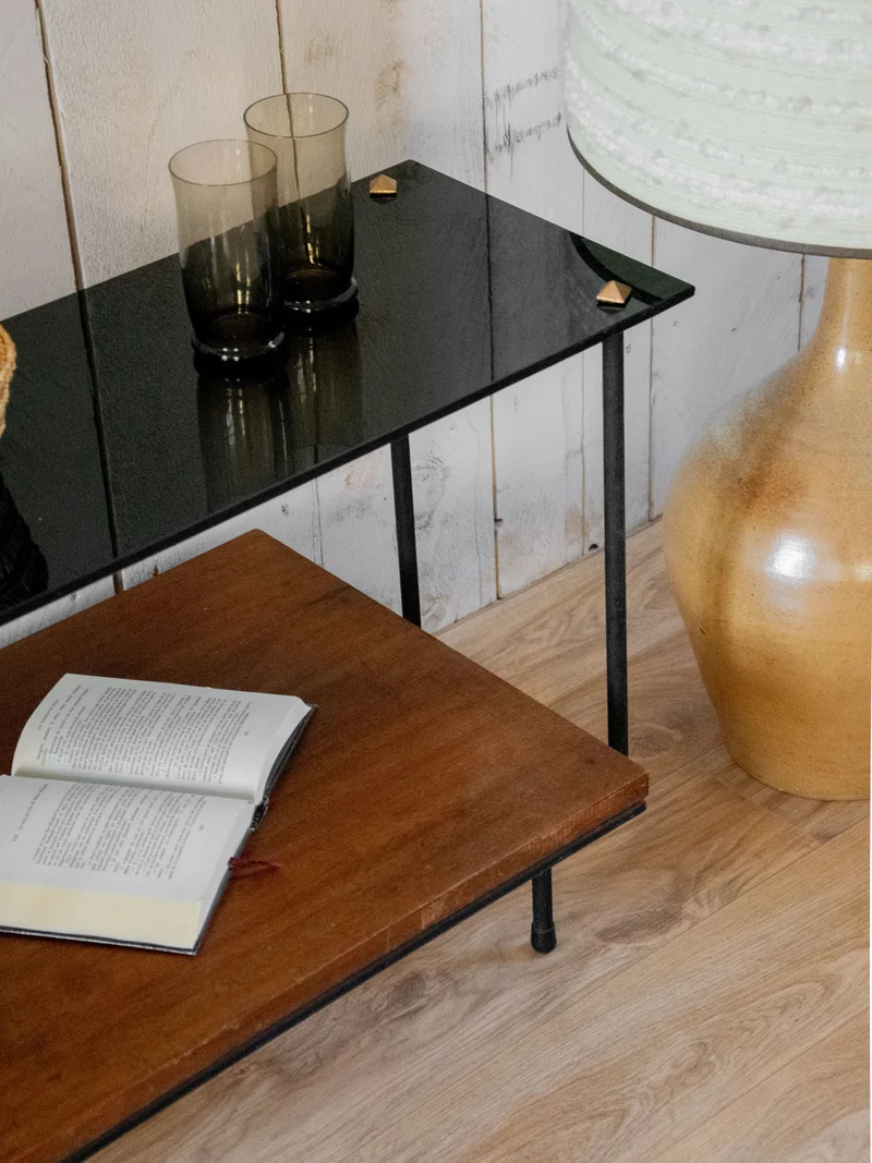 Hanna, la table d'appoint en bois et verre N°1225