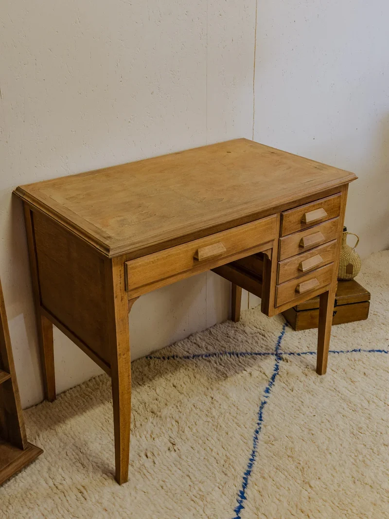 Edouard, l'ensemble bureau et chaise pour enfant N°572