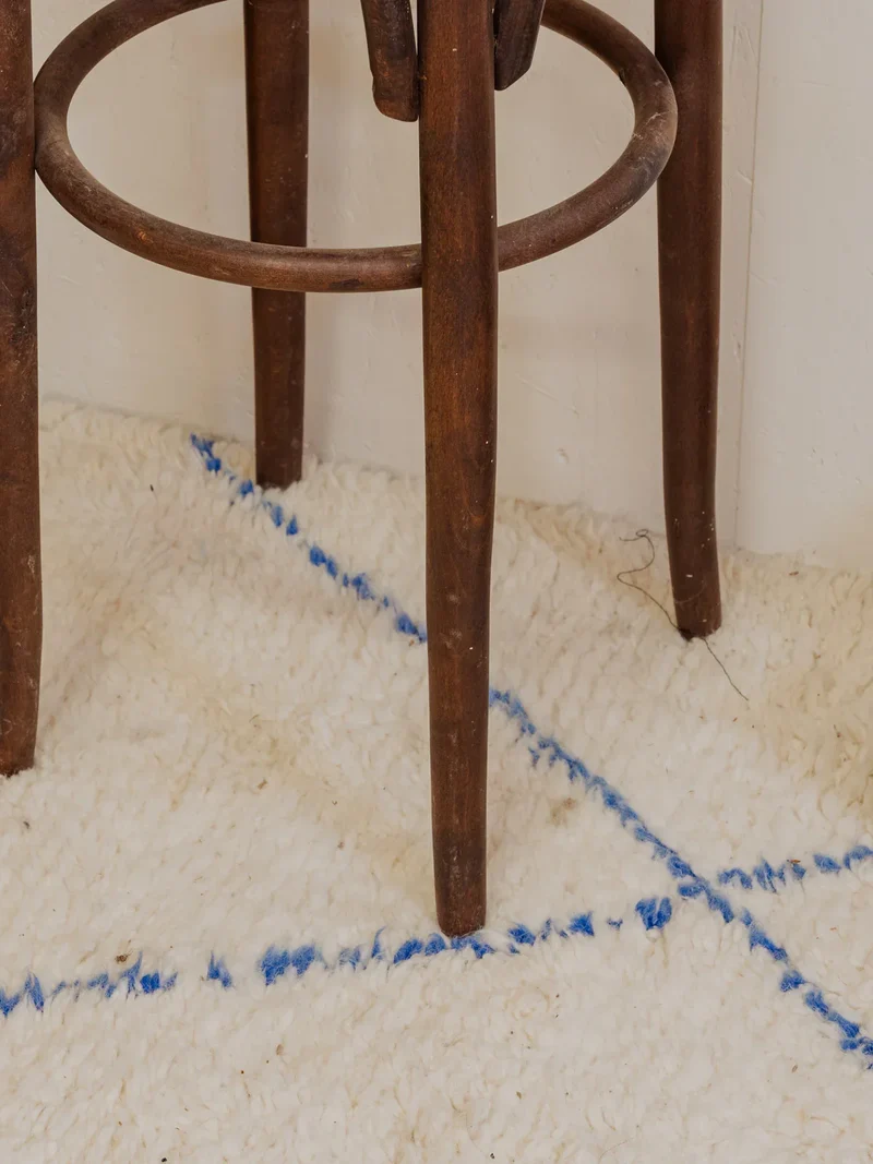 Gaston, le tabouret de bar en bois et cannage N°139