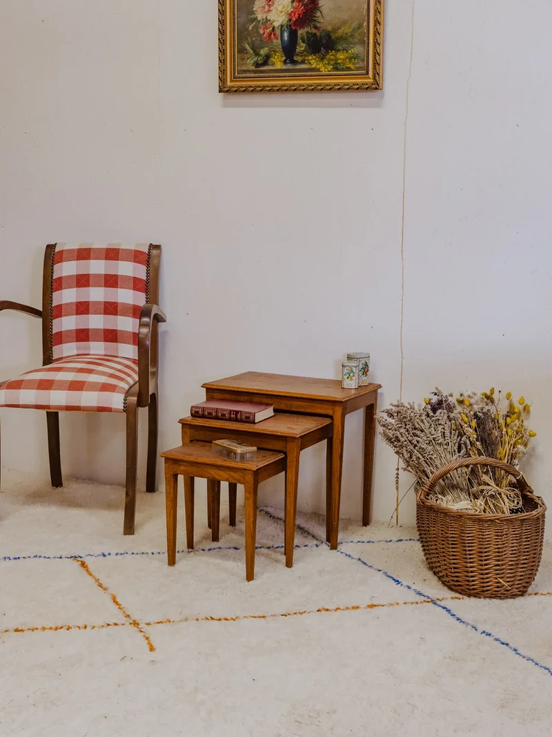 Barbara, les tables gigognes en bois N°145