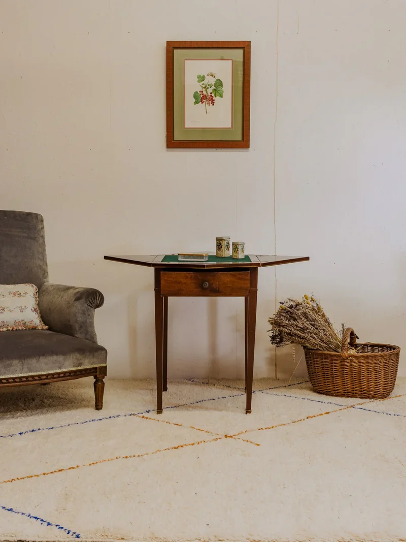 Billie, la table de jeux vintage en acajou N°7
