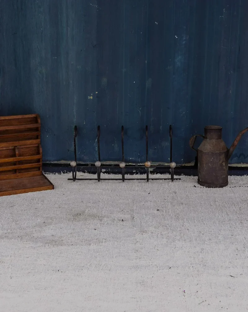 Max, le porte-manteau vintage en métal et bois N°270