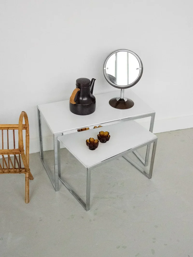 Barbara, le duo de tables gigognes chromées N°143