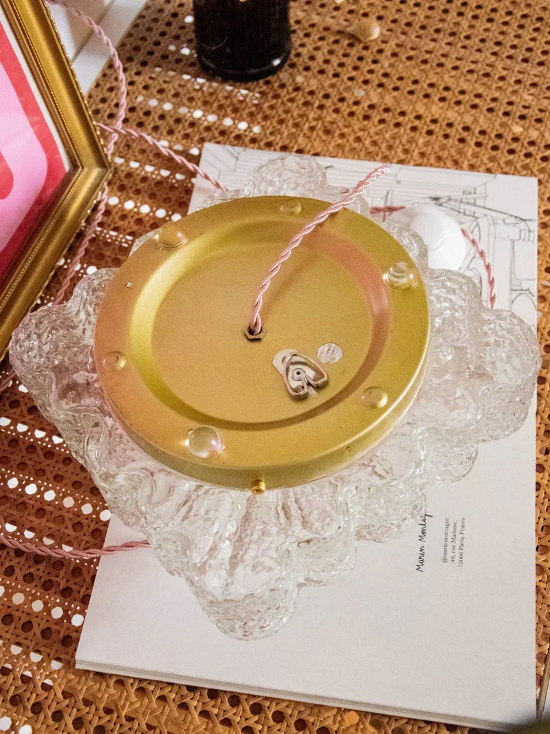 Suzette, l'applique carrée dorée en verre N°180
