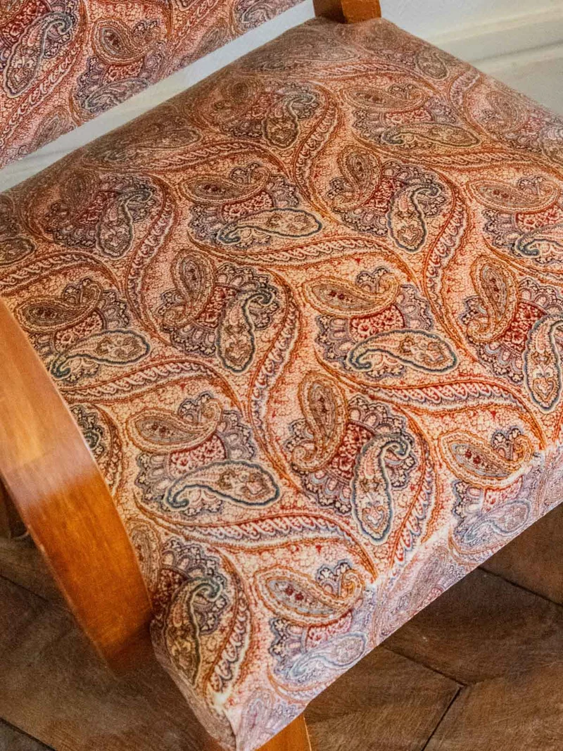 Claude, la chaise en bois et tissu N°1039