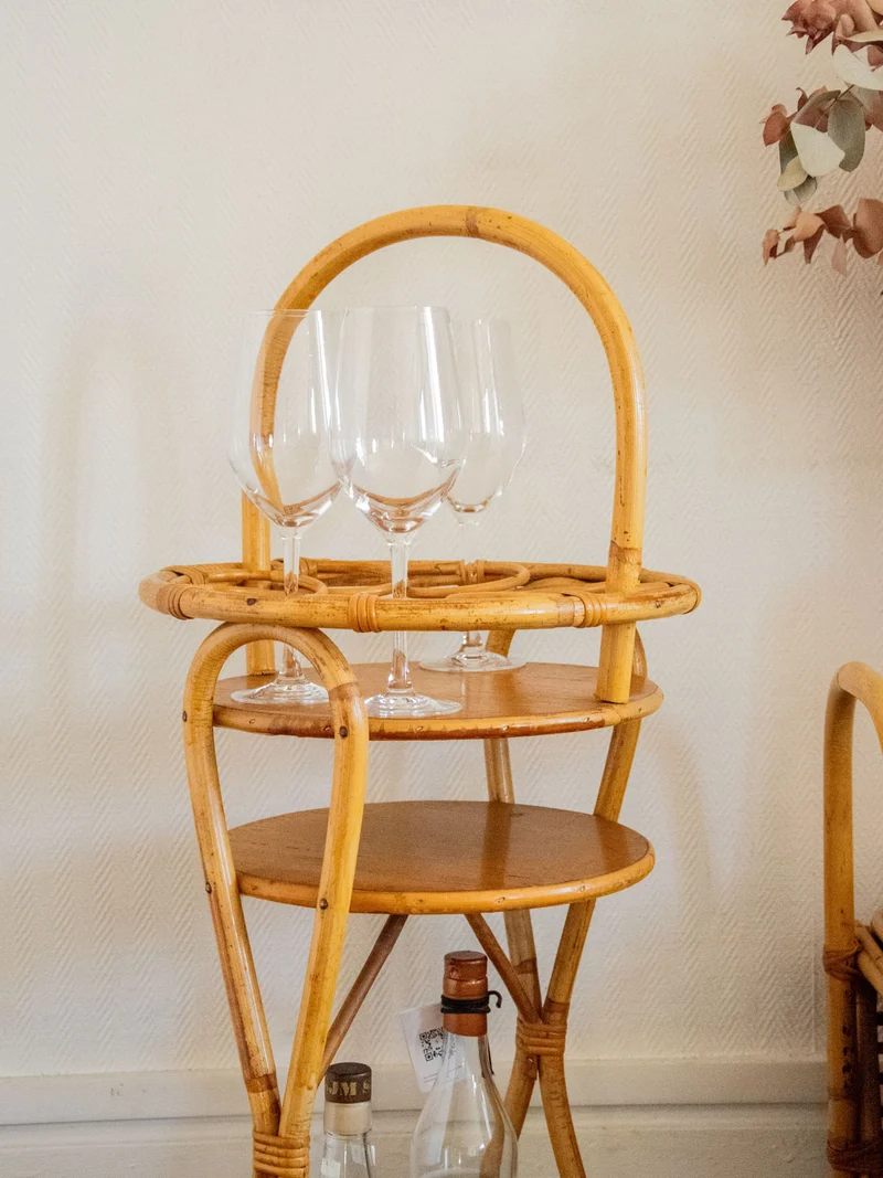 Hanna, la table d'appoint apéritive en rotin N°1243