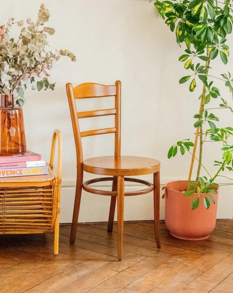 Claude, la chaise bistrot en bois clair N°1038