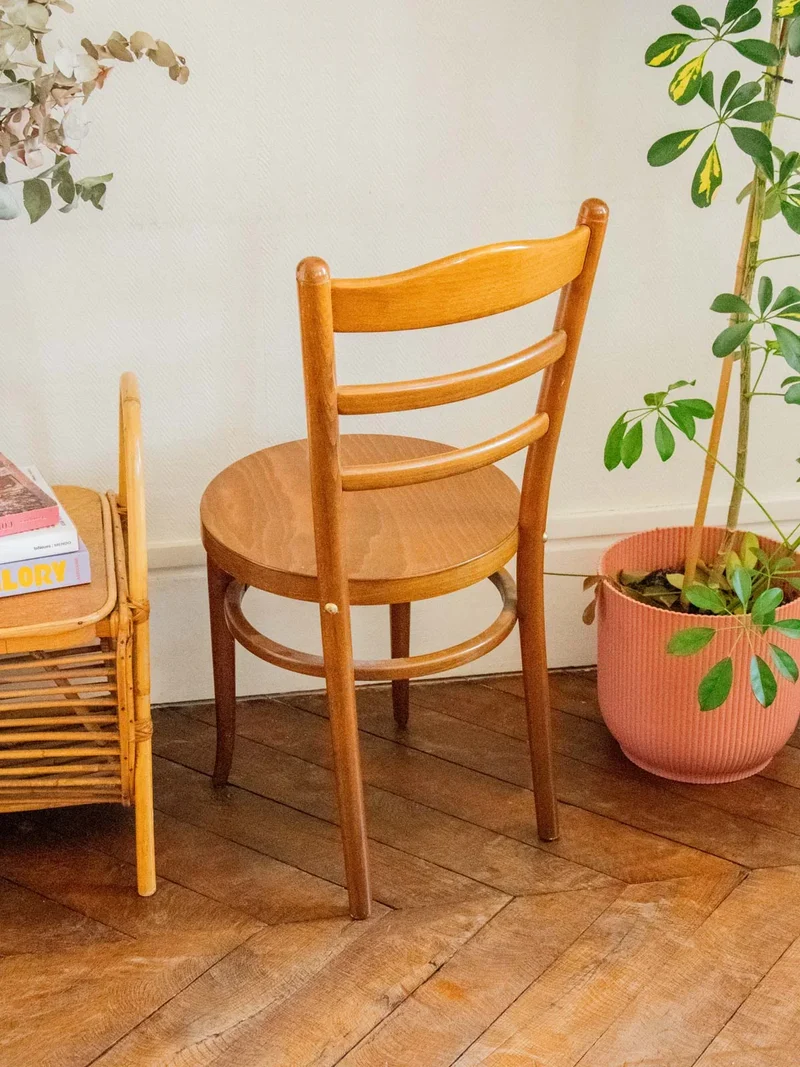 Claude, la chaise bistrot en bois clair N°1038