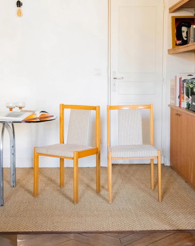 Alma, le lot de 2 chaises rayées en bois clair N°1341