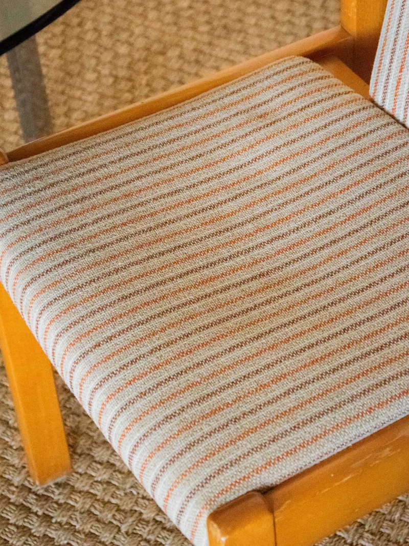 Alma, le lot de 2 chaises rayées en bois clair N°1341