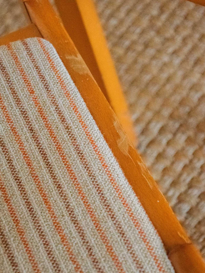 Alma, le lot de 2 chaises rayées en bois clair N°1341