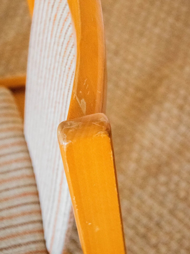 Alma, le lot de 2 chaises rayées en bois clair N°1341