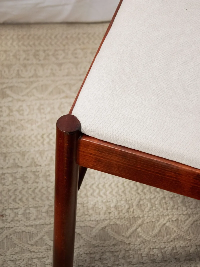 Alma, la chaise Baumann en tissu N°836