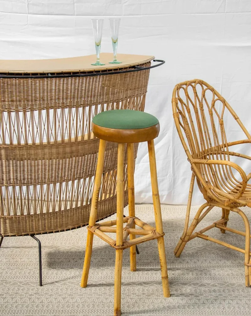 Gaston, le tabouret de bar en rotin N°109