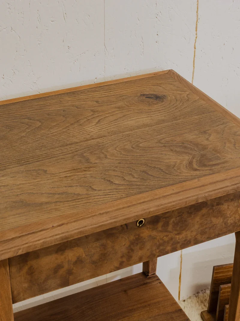 Brigitte, la travailleuse vintage en bois N°156