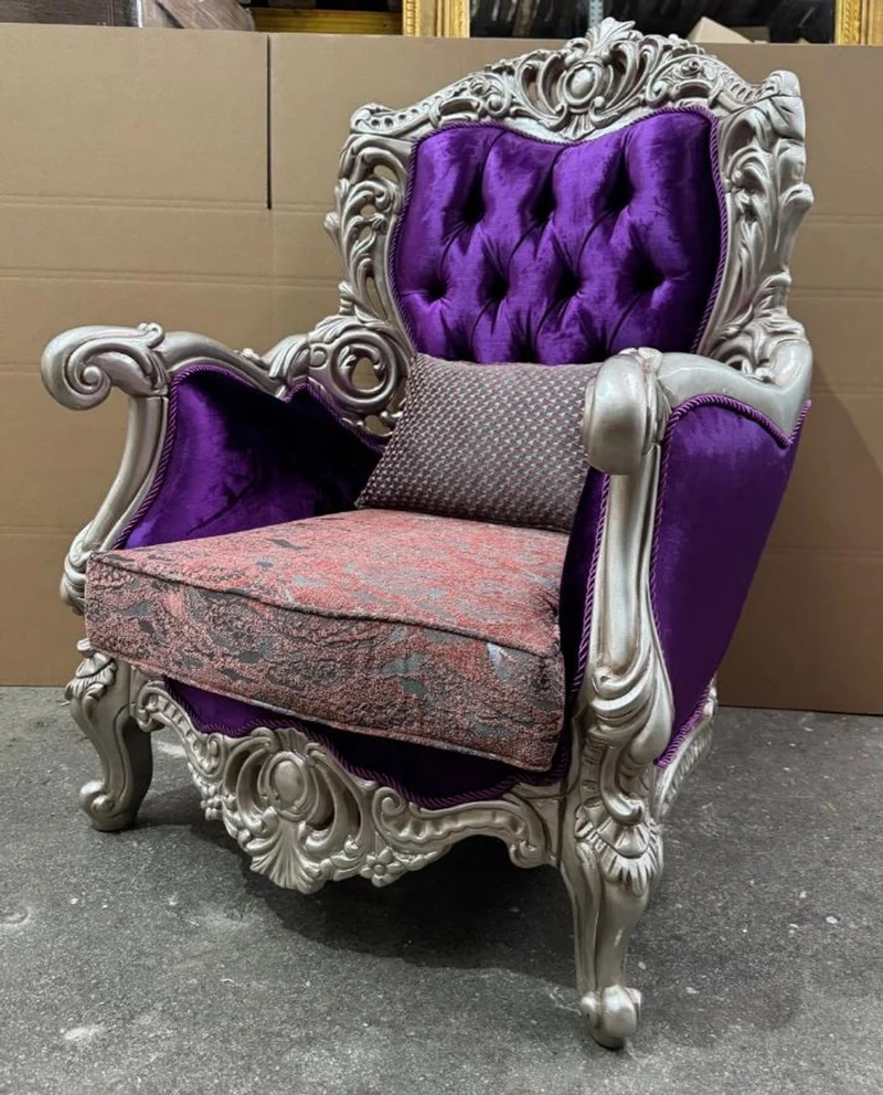 Casa Padrino Luxus Barock Wohnzimmer Sessel in Lila und Silber, Breite 90 cm, Höhe 126 cm