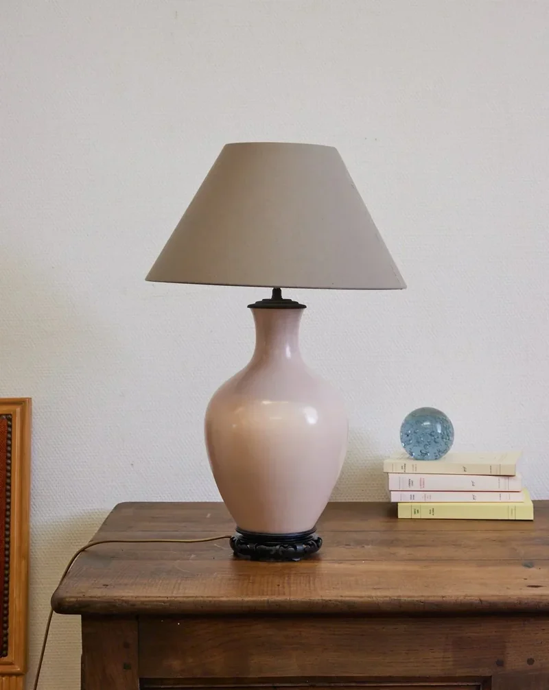 Suzanne, la lampe à poser rose N°502