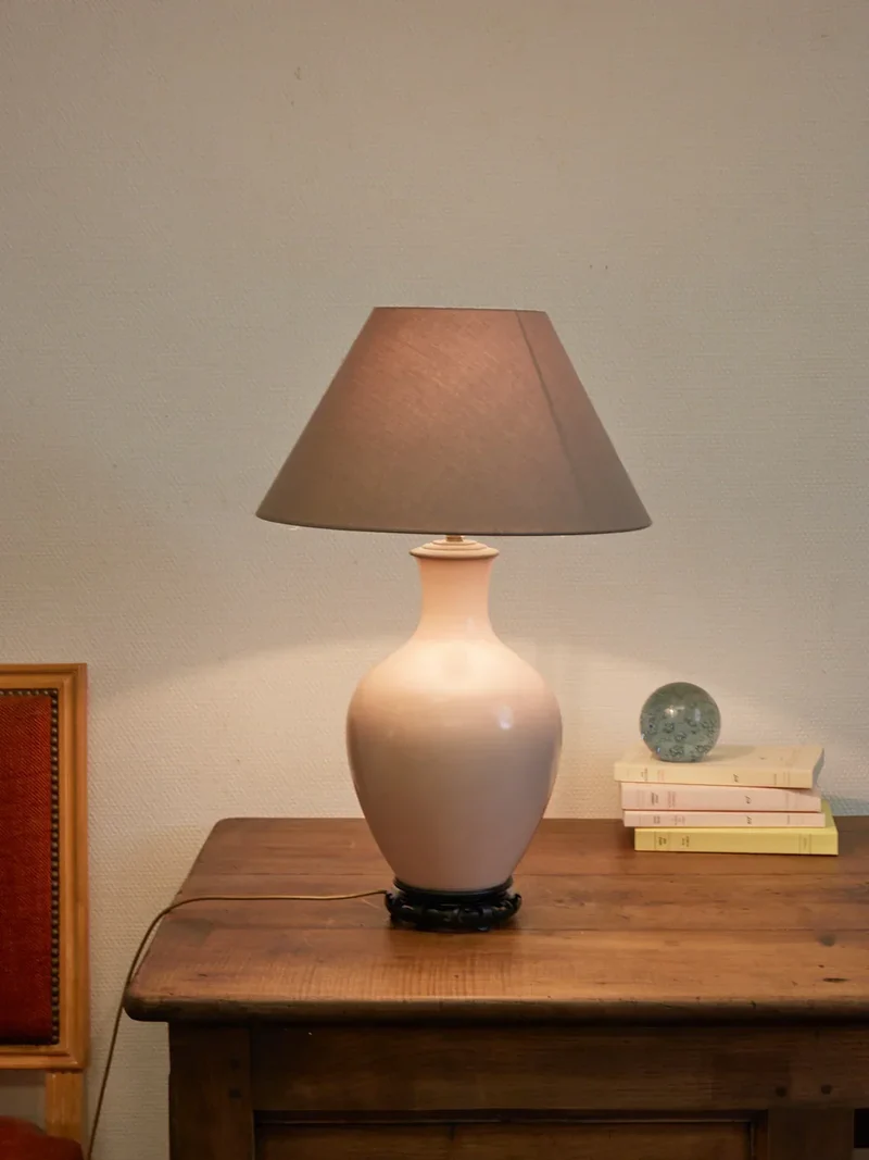 Suzanne, la lampe à poser rose N°502