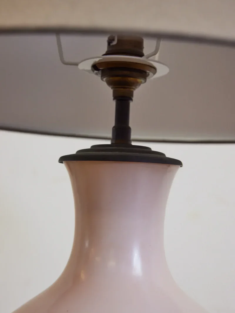 Suzanne, la lampe à poser rose N°502