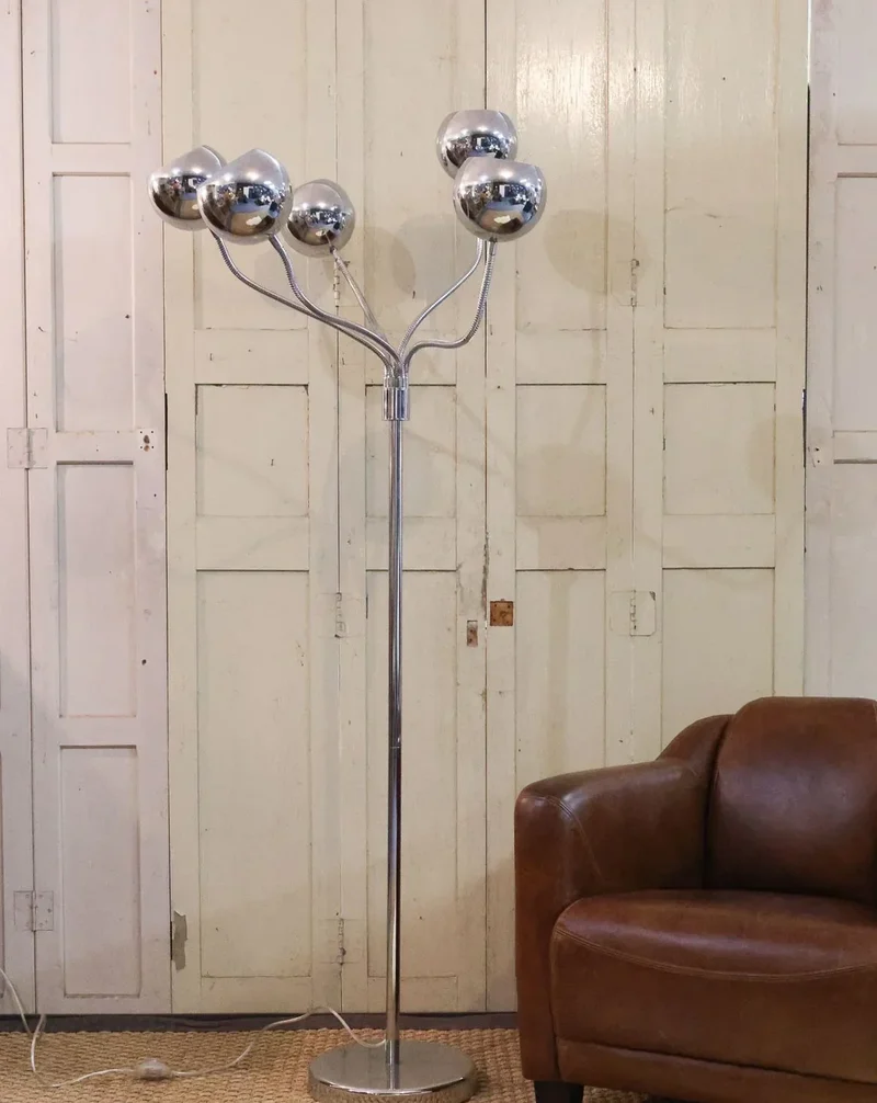Julien, le grande lampadaire méduse chromé N°329