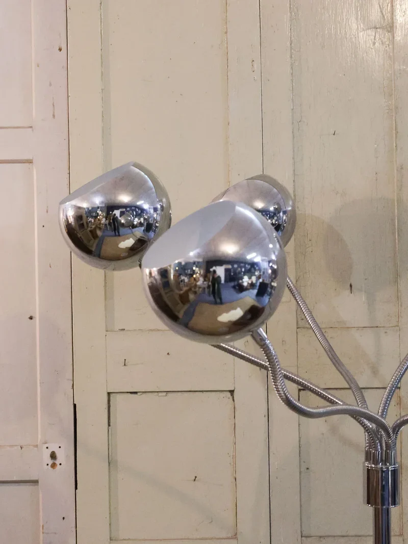 Julien, le grande lampadaire méduse chromé N°329