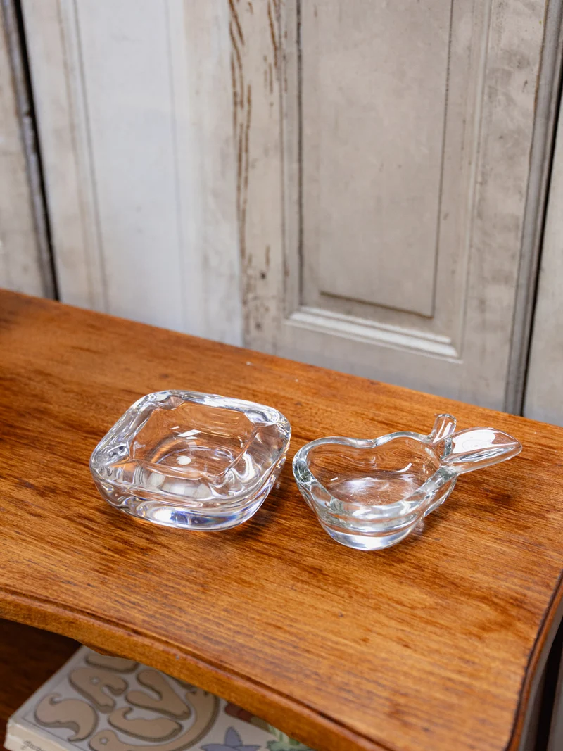 Patrice, le cendrier carré en verre N°65