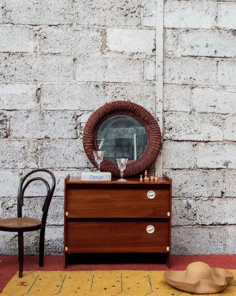 Gustave, le meuble à chaussures bas en bois foncé N°534