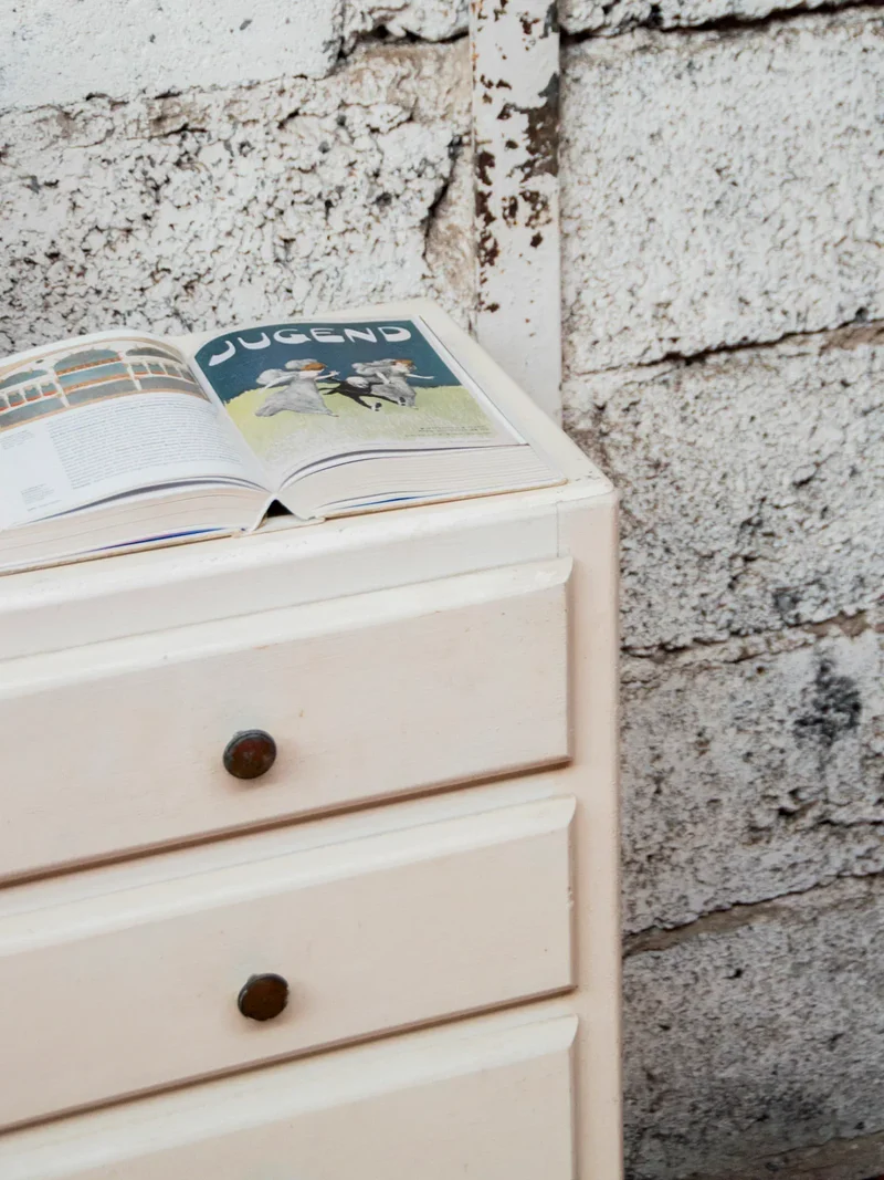 Valery, le semainier blanc en bois N°69